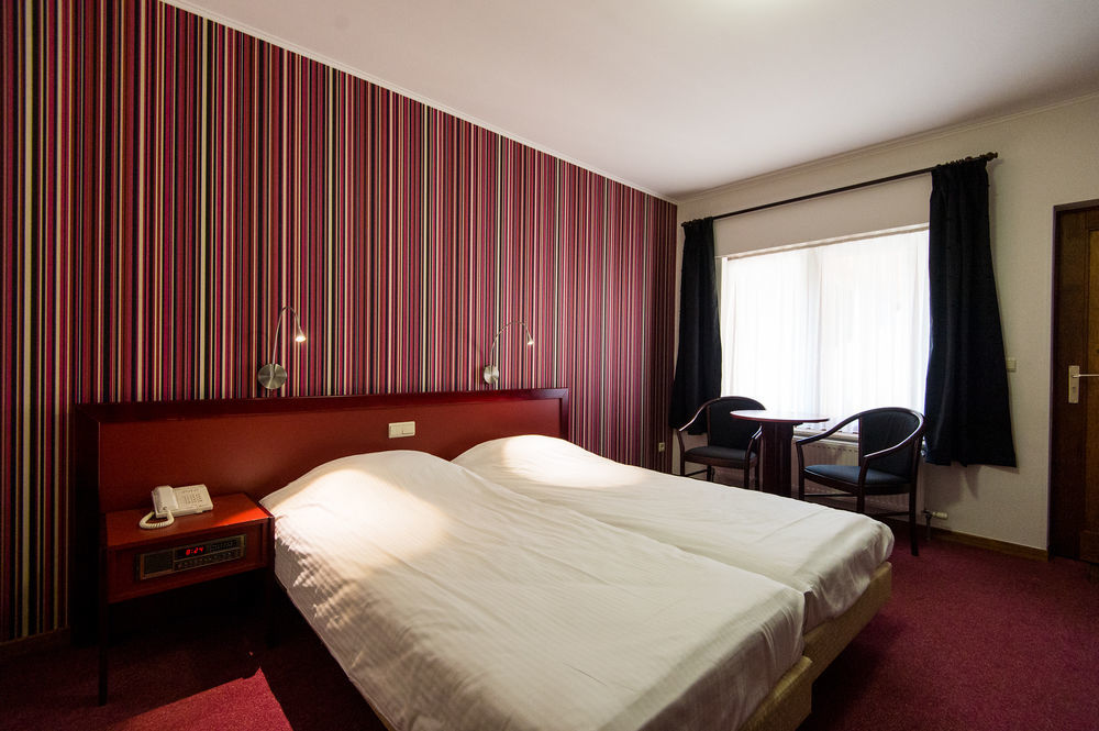 La Reine Hôtel, City Centre Spa Esterno foto